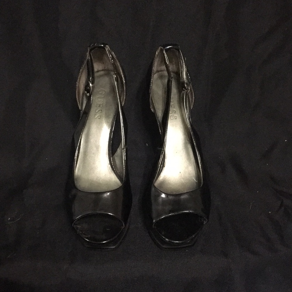 Guess - Picture 2 of 5